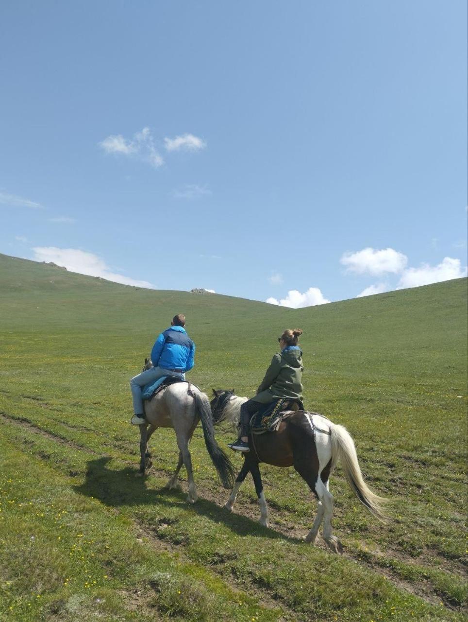 Yurt Camp Azamat At Song Kol Lake Bagysh Exterior photo