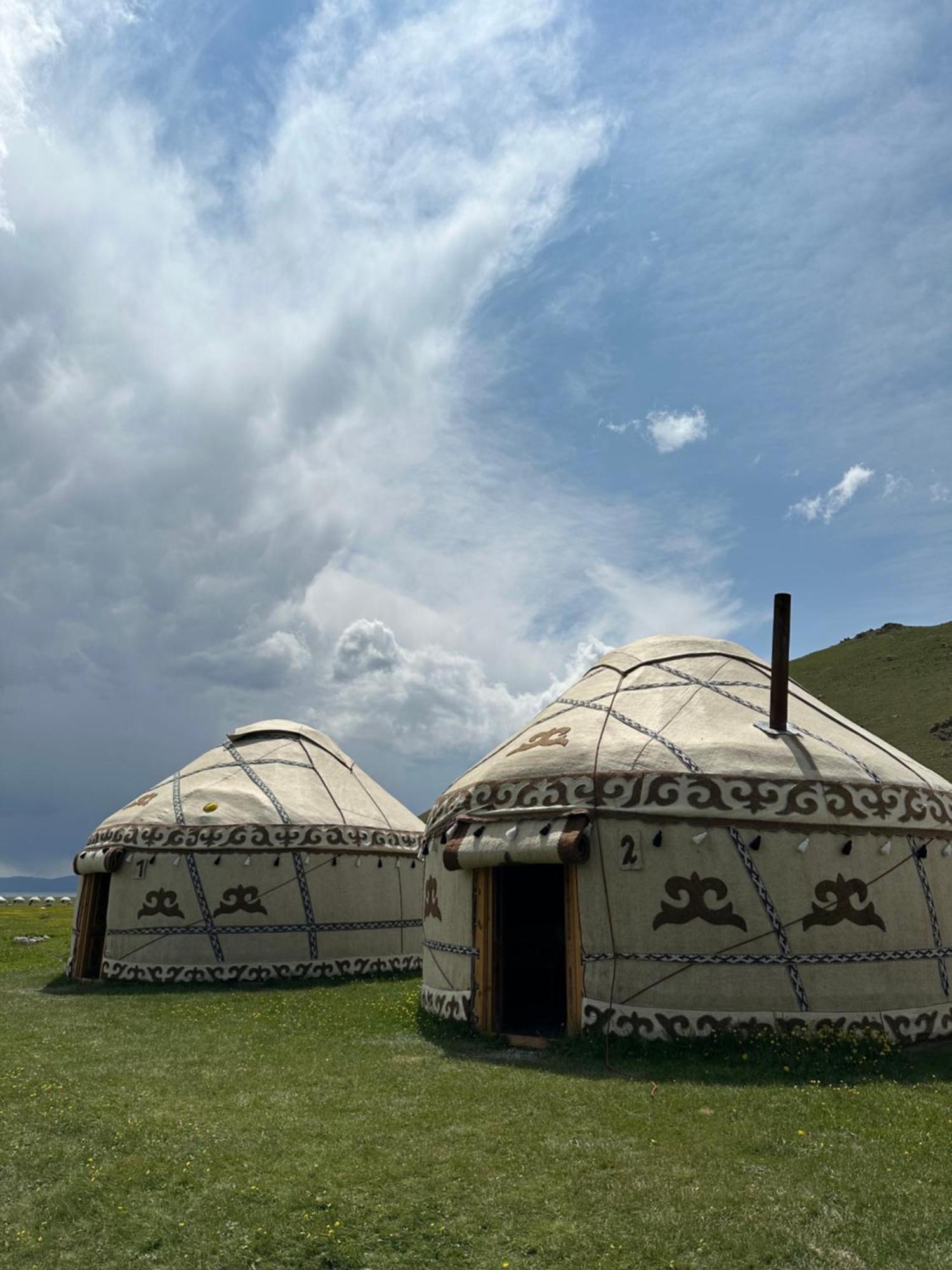 Yurt Camp Azamat At Song Kol Lake Bagysh Exterior photo